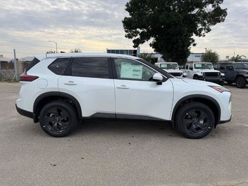 New 2026 Nissan Rogue SV AWD/4WD image 7