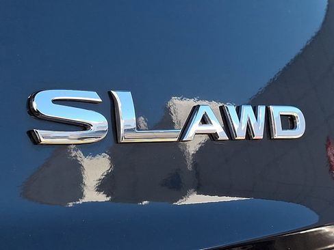 Used 2023 Nissan Rogue SL w/ SL Premium Package image 34