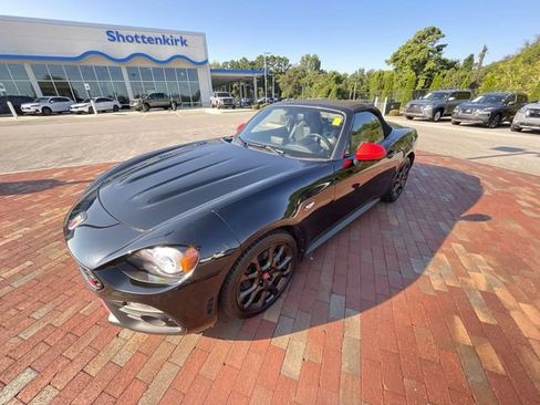 Used 2020 FIAT 124 Spider Abarth w/ Convenience Group RWD image 38