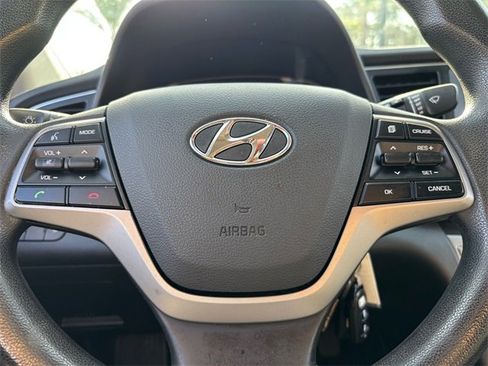 Used 2018 Hyundai Elantra SEL image 33