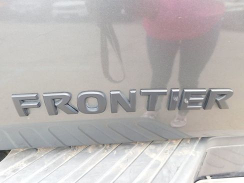 Used 2018 Nissan Frontier SV w/ Value Truck Package image 12