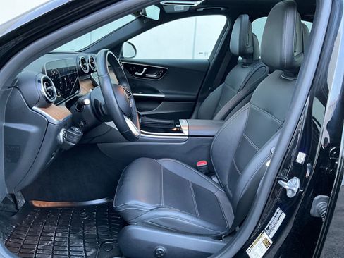 Used 2023 Mercedes-Benz C 300 4MATIC Sedan image 10