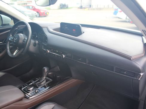 Used 2021 MAZDA CX-30 FWD 2.5 S w/ Premium Package image 15