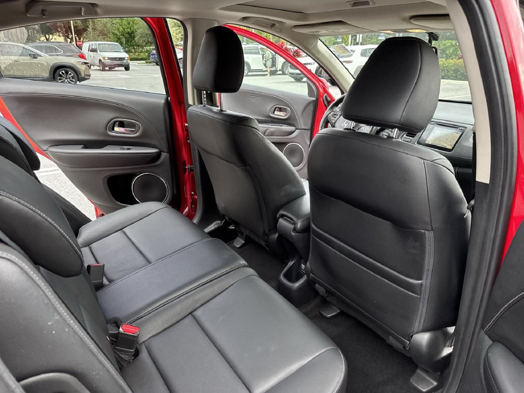 Used 2016 Honda HR-V EX-L image 32