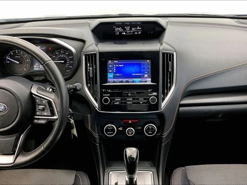 Used 2023 Subaru Crosstrek 2.0i Premium image 6