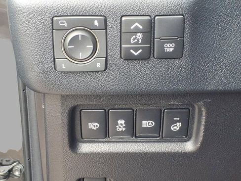 Certified 2023 Lexus GX 460 Premium w/ Premium Plus Package image 8