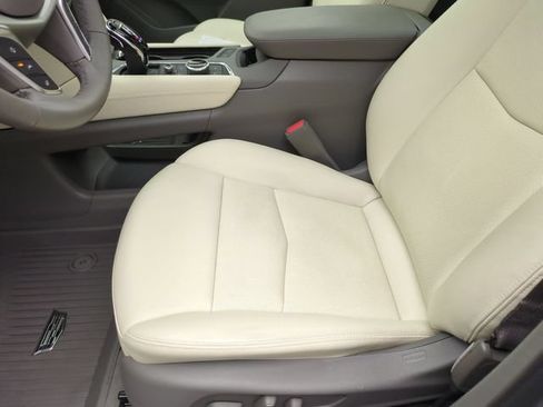 Certified 2024 Cadillac XT5 Premium Luxury w/ Technology Package AWD/4WD image 21