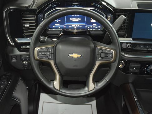 Used 2024 Chevrolet Silverado 2500 High Country w/ Technology Package AWD/4WD image 43