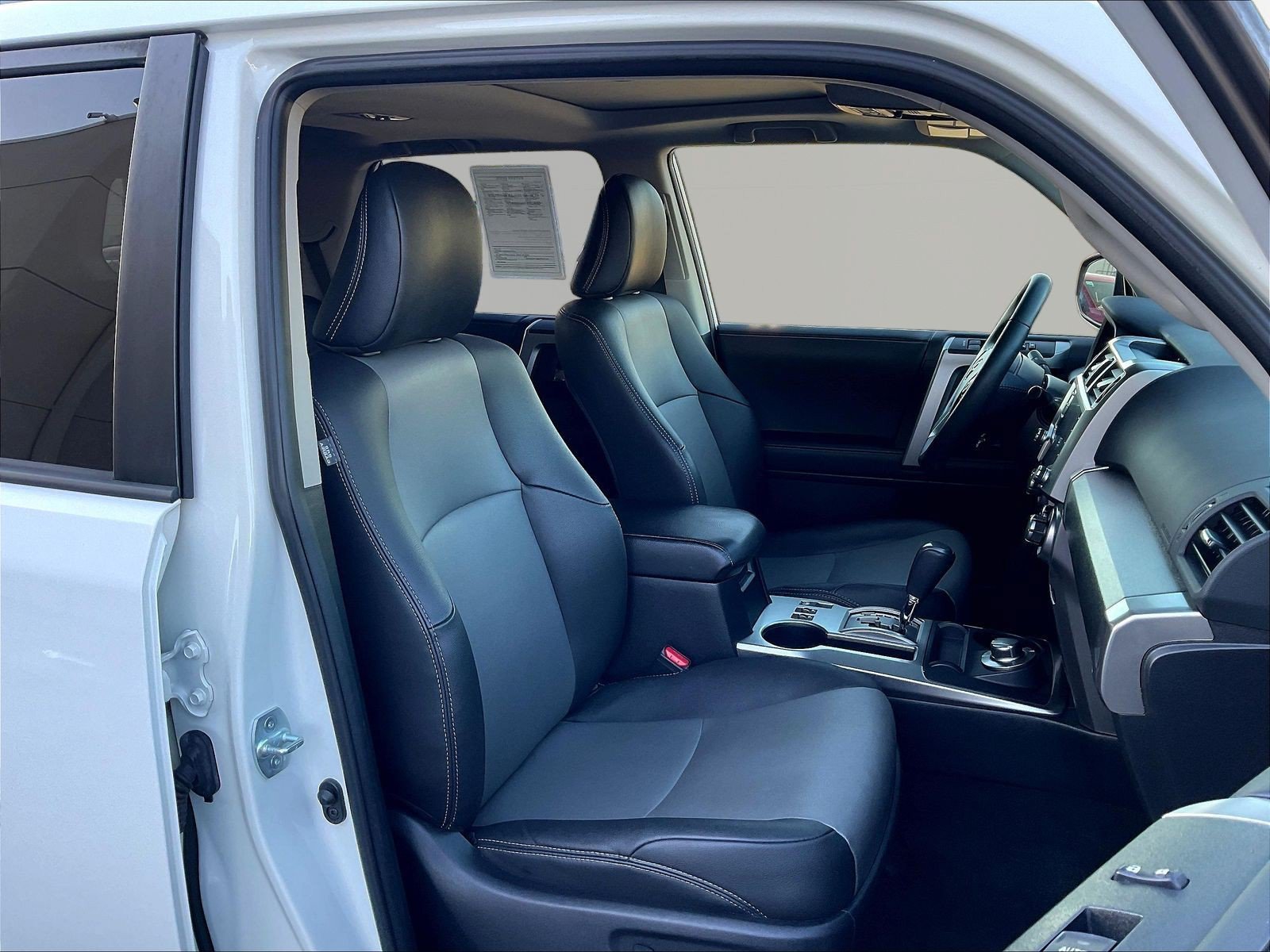 Used 2021 Toyota 4Runner SR5 Premium w/ Moonroof Package AWD/4WD image 29