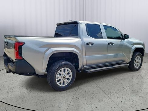 Used 2026 Toyota Tacoma SR w/ SR Upgrade Package RWD image 2