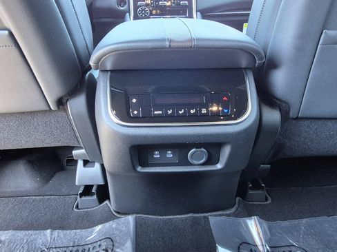 New 2026 Nissan Armada SL w/ Captain's Chari Seat Package AWD/4WD image 16