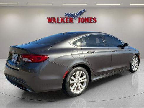 Used 2015 Chrysler 200 Limited w/ Convenience Group image 3