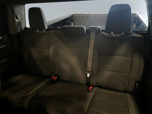 Used 2023 Chevrolet Silverado 1500 LT AWD/4WD image 18