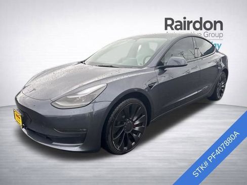 Used 2023 Tesla Model 3 Performance image 3