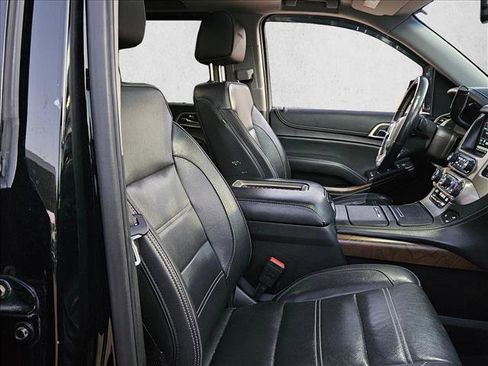 Used 2019 GMC Yukon XL Denali w/ Denali Ultimate Package image 21