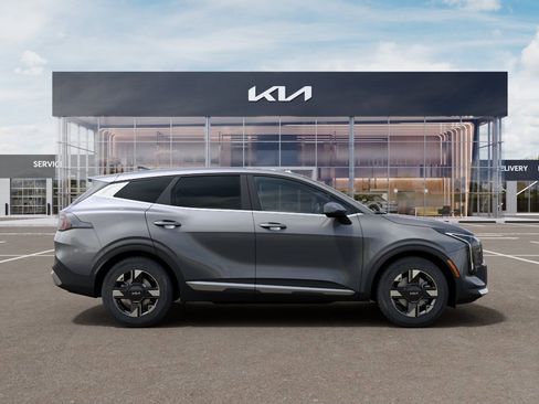 New 2026 Kia Sportage LX image 7