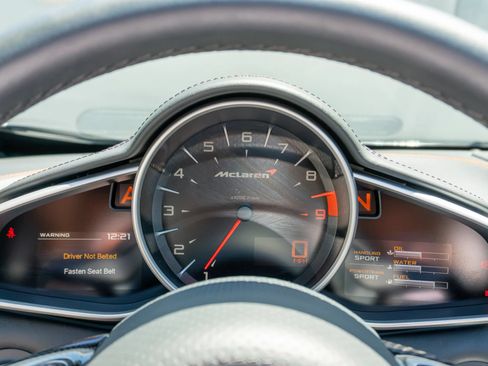 Used 2014 McLaren MP4-12C Spider RWD image 64