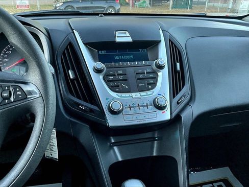 Used 2015 Chevrolet Equinox LS image 6