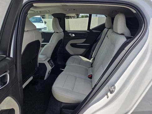 New 2026 Volvo XC40 B5 Plus w/ Protection Package Premier image 15