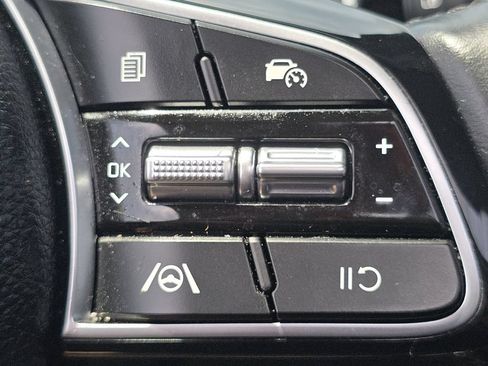 Used 2024 Kia Seltos EX AWD/4WD image 35