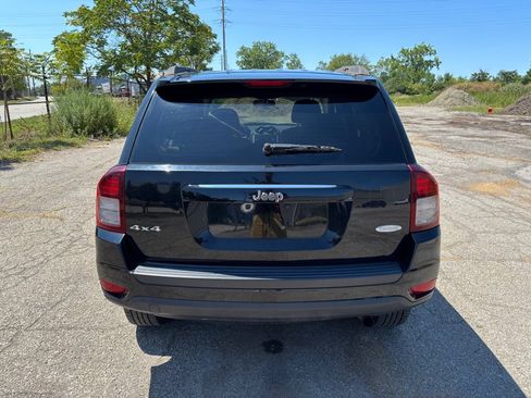 Used 2014 Jeep Compass Latitude AWD/4WD image 4
