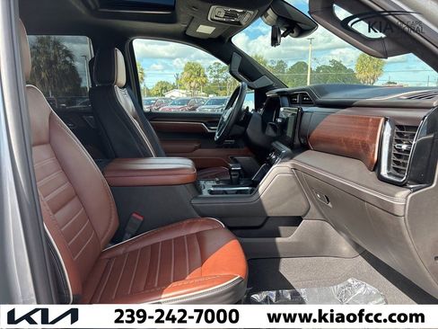 Used 2024 GMC Sierra 1500 Denali Ultimate image 15