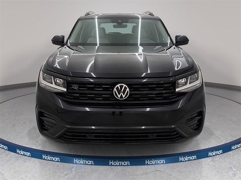Used 2023 Volkswagen Atlas SEL R-Line image 3