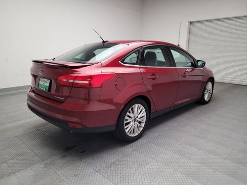 Used 2017 Ford Focus Titanium image 9