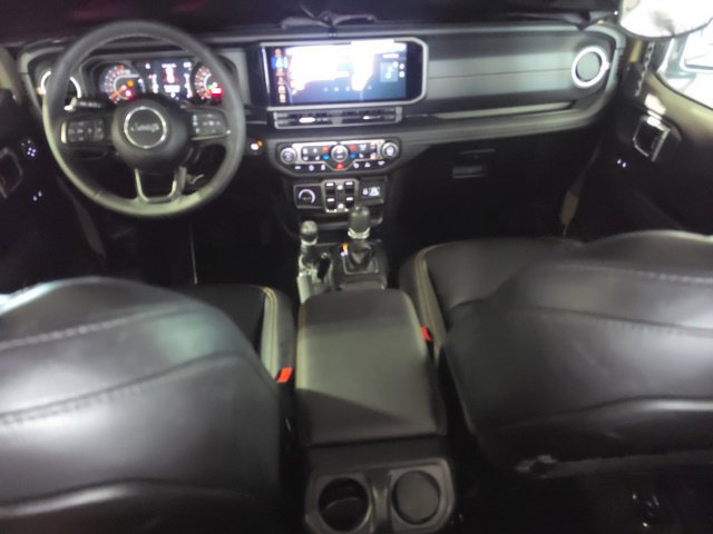 Used 2025 Jeep Gladiator Sport AWD/4WD image 38