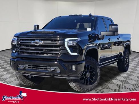 Used 2025 Chevrolet Silverado 2500 High Country w/ Midnight Edition image 1