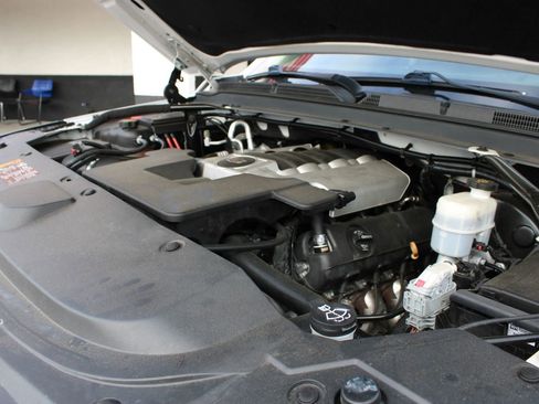 Used 2019 Cadillac Escalade Luxury image 45