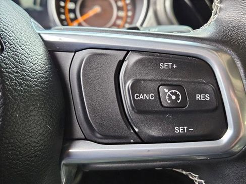 Used 2022 Jeep Wrangler Unlimited Sahara w/ Safety Group AWD/4WD image 14