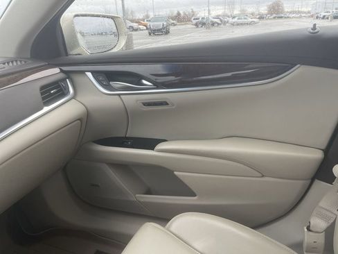 Used 2016 Cadillac XTS Luxury w/ Driver Awareness Package image 21