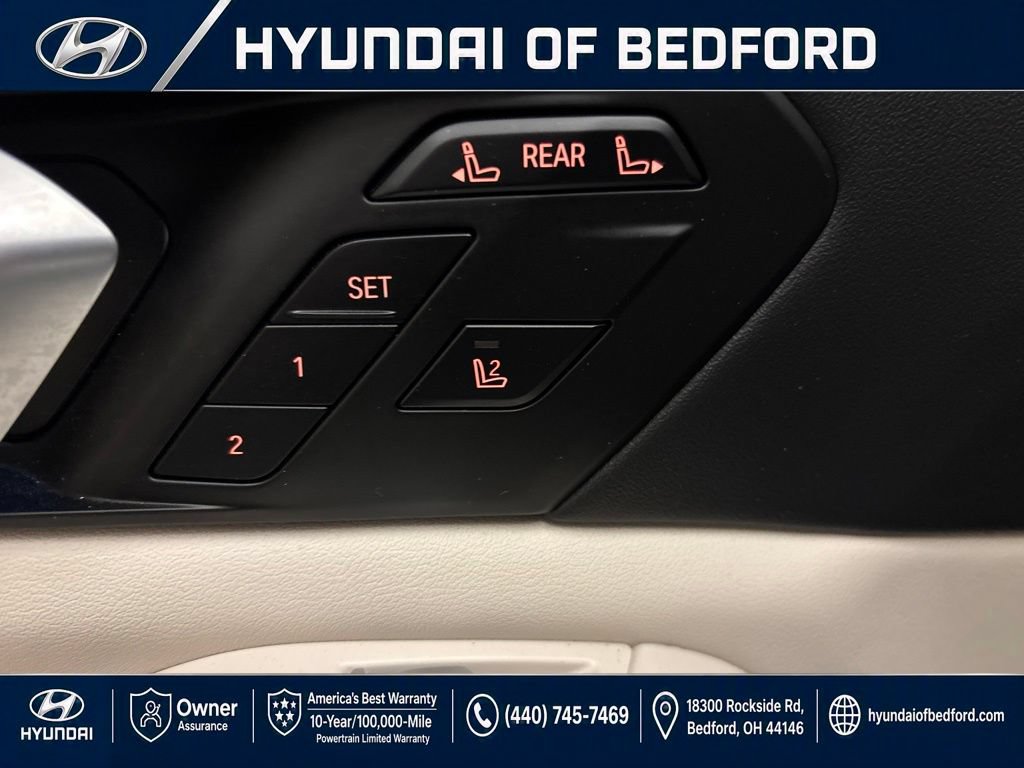 Used 2025 BMW X7 M60i AWD/4WD image 14