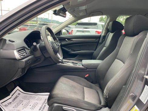 Used 2020 Honda Accord LX image 9