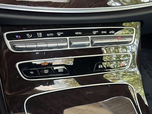 Used 2021 Mercedes-Benz E 350 Sedan image 19