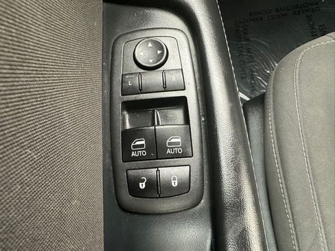 Used 2022 Dodge Challenger R/T Scat Pack RWD image 7