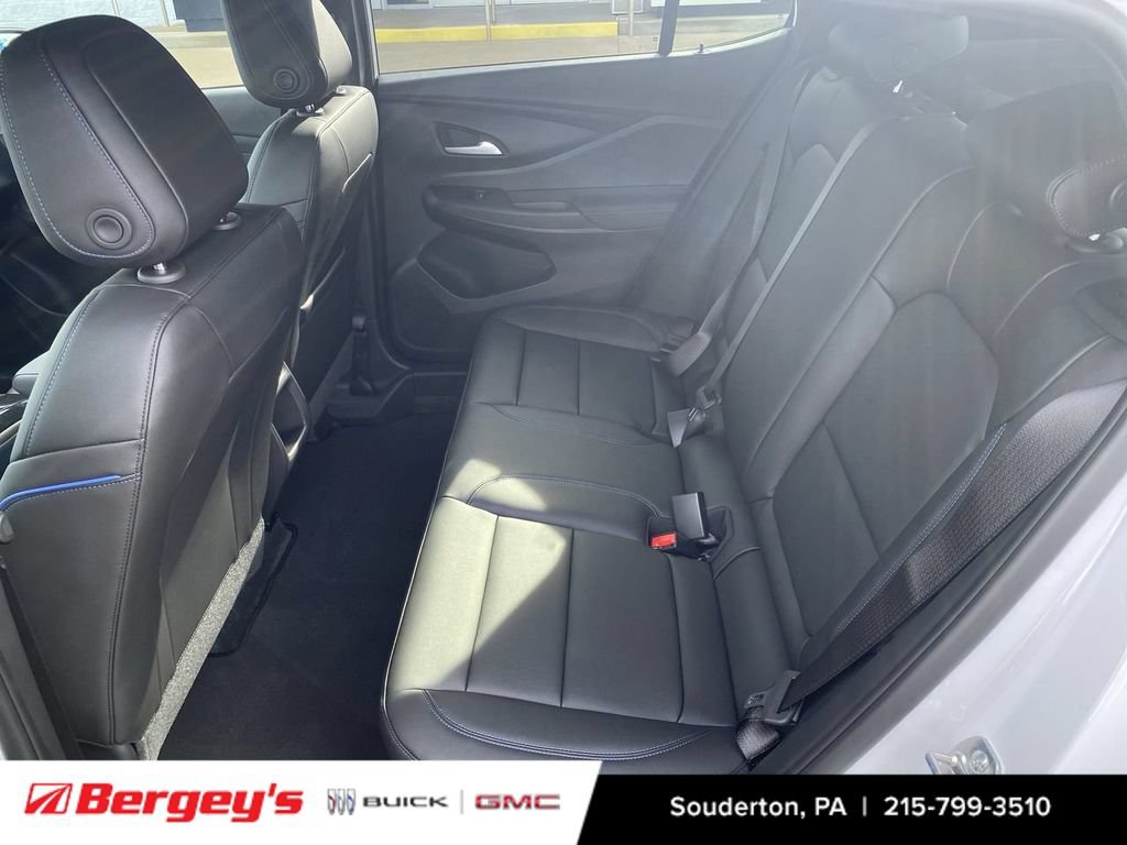 New 2026 Buick Envista Sport Touring w/ Convenience I Package FWD image 27