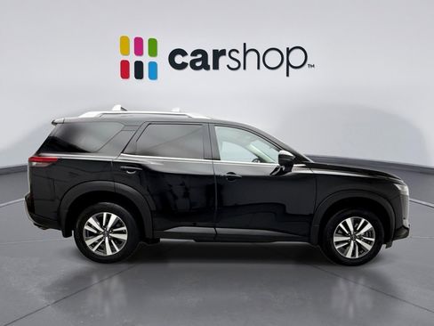 Used 2024 Nissan Pathfinder SL image 6