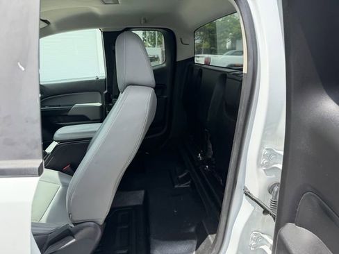 Used 2018 Chevrolet Colorado W/T RWD image 13