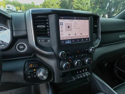 Used 2022 RAM 1500 Laramie w/ Sport Appearance Package AWD/4WD image 19