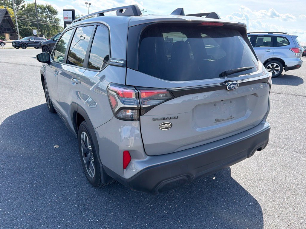 Certified 2025 Subaru Forester Premium w/ Convenience Package #2 AWD/4WD image 3