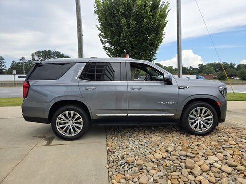 Used 2022 GMC Yukon SLT w/ SLT Luxury Package RWD image 6