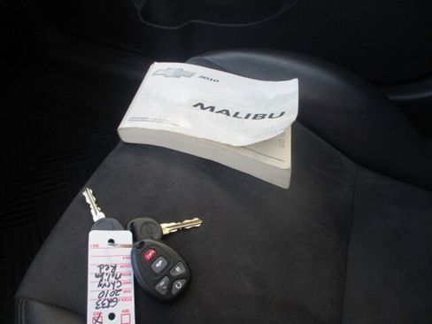 Used 2010 Chevrolet Malibu LT image 39