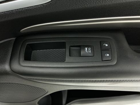 Used 2020 Dodge Durango AWD image 39
