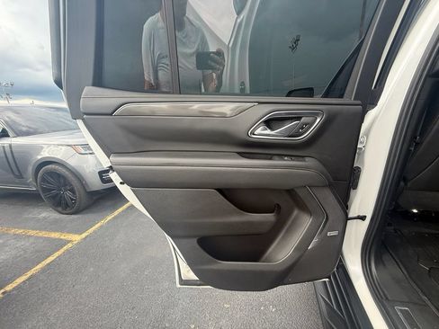Used 2021 GMC Yukon AT4 w/ Rear Media and Nav Package AWD/4WD image 18