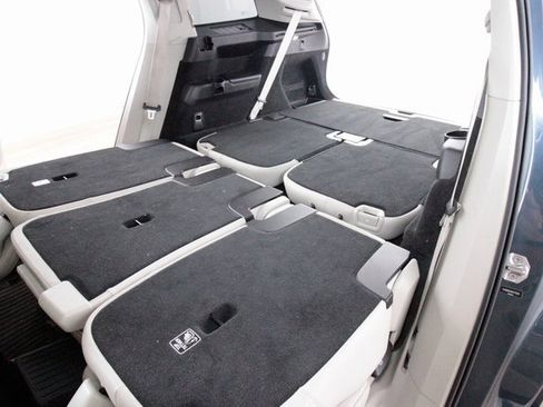 Used 2021 Volvo XC90 T8 Inscription Expression w/ Protection Package Premier image 34