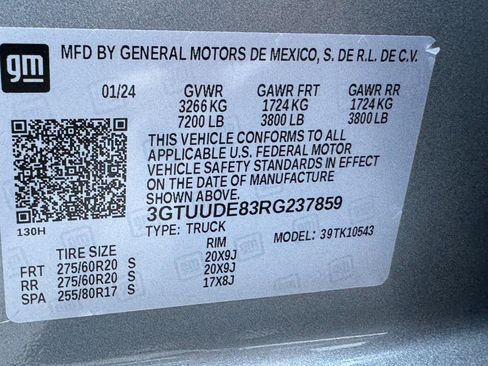 Used 2024 GMC Sierra 1500 SLT w/ SLT Premium Plus Package AWD/4WD image 27