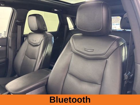 Used 2025 Cadillac XT5 Premium Luxury image 11