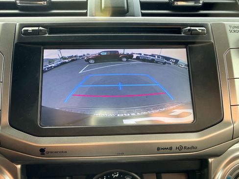 Used 2017 Toyota 4Runner SR5 image 18